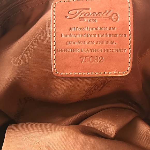 Fossil Purse - Picture 2 of 3